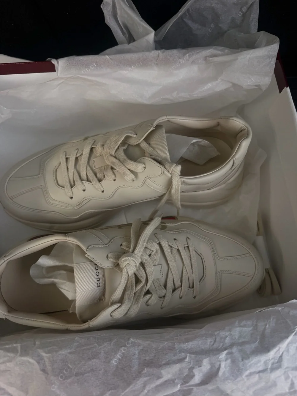 Gucci Men’s Cream Leather Sneakers with Green-Red Web